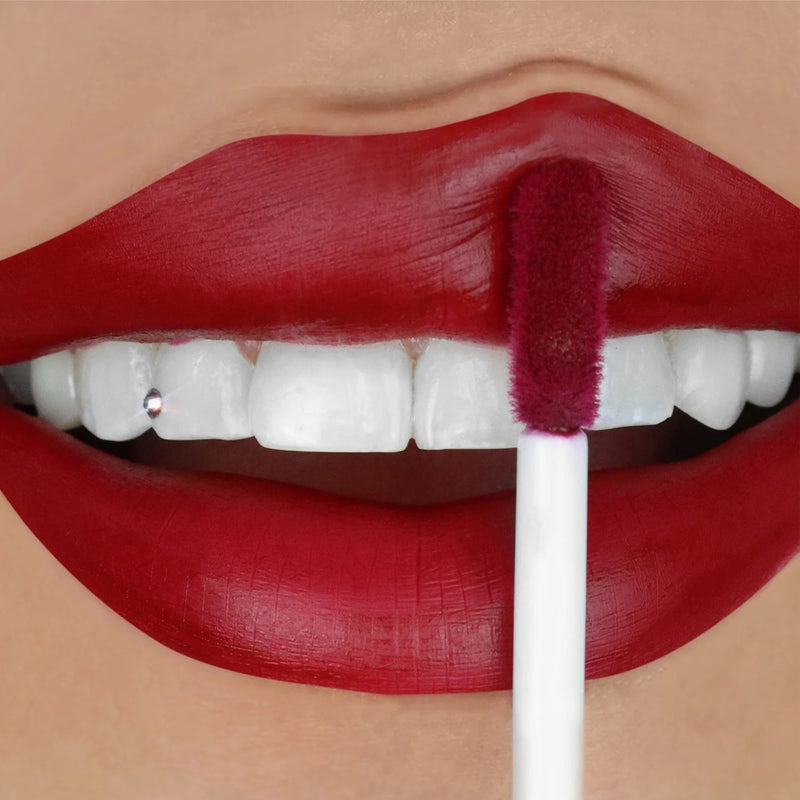 Labial Líquido Mate VELVET STAY LIP PAINT RED DESIRE BEAUTY CREATIONS